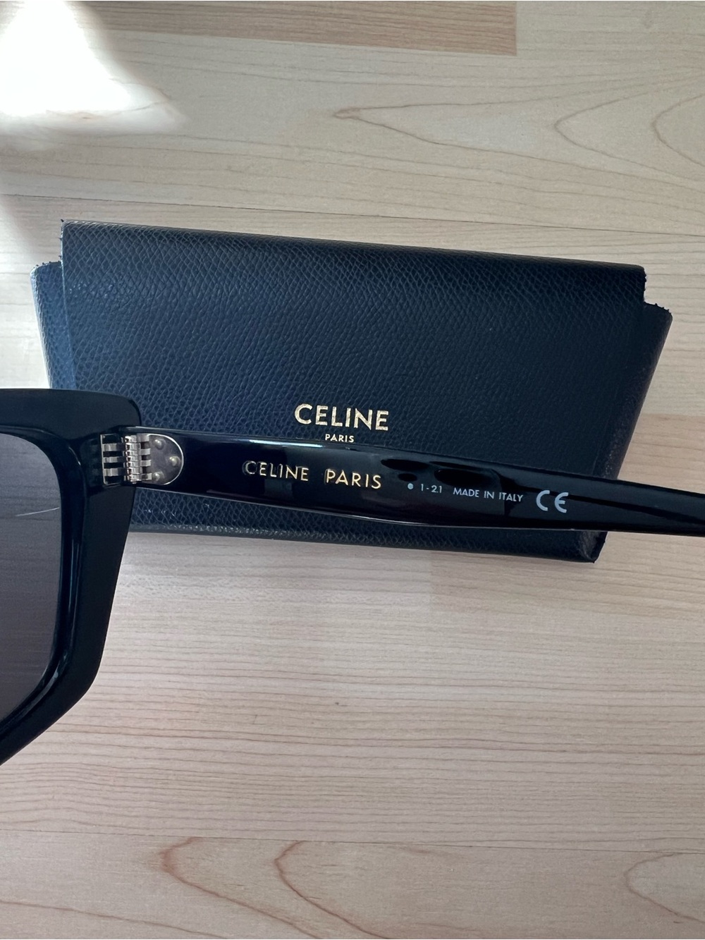 Celine Black Oversized Cat-Eye Sunglasses - Picture 3 of 6